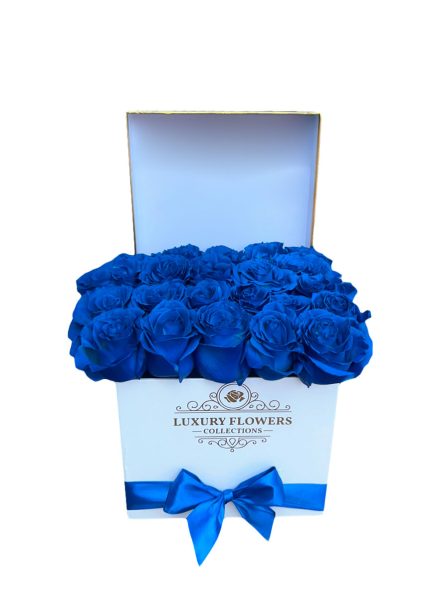 8,000-Composición-floral-24--rosas-azules-importadas-base-personalizada